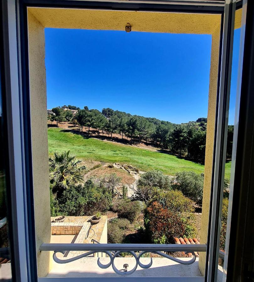 Villa Dans Cadre D'Exception - Golf, Piscine Et Tennis Prive Saint-Cyr-sur-Mer Extérieur photo