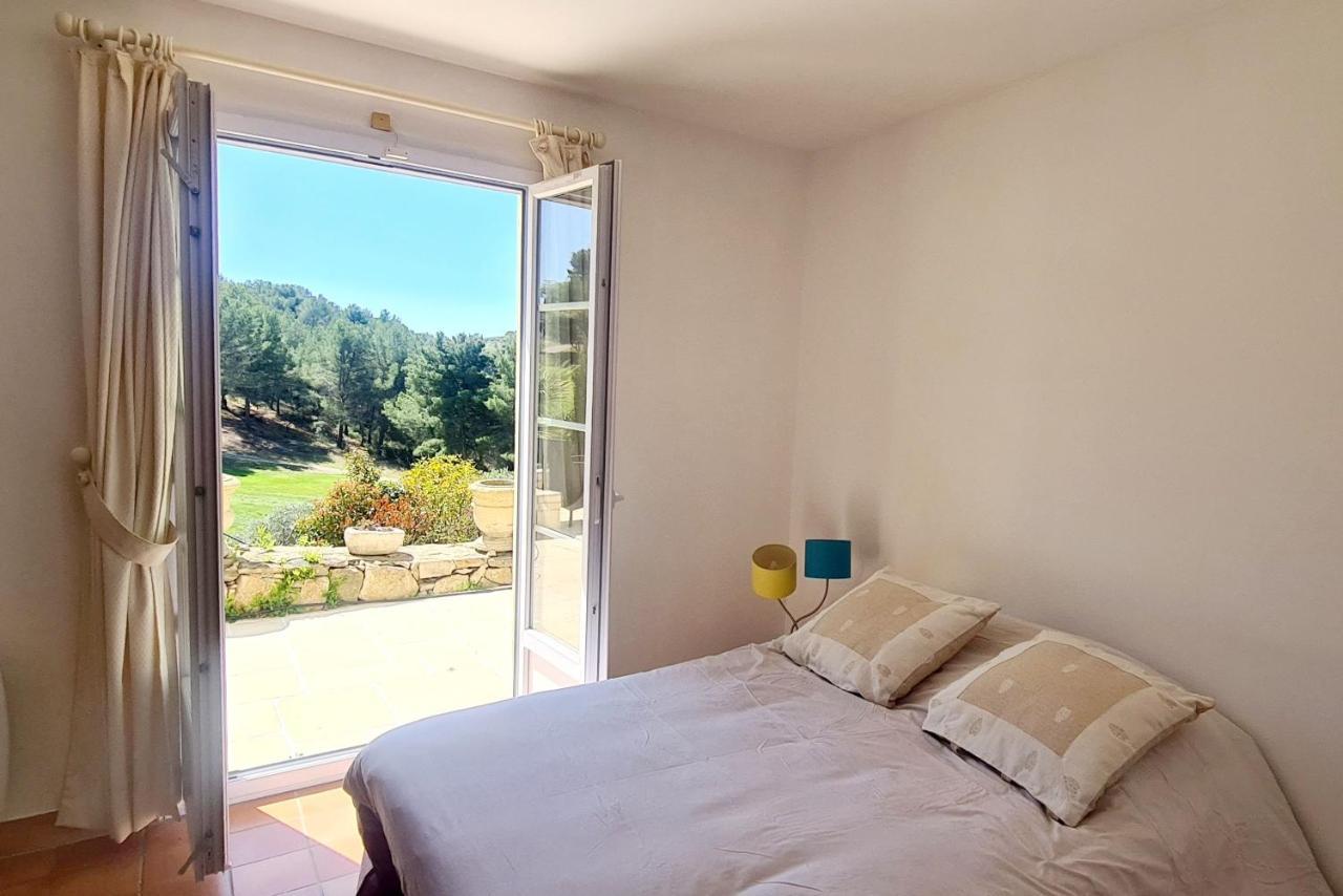 Villa Dans Cadre D'Exception - Golf, Piscine Et Tennis Prive Saint-Cyr-sur-Mer Extérieur photo