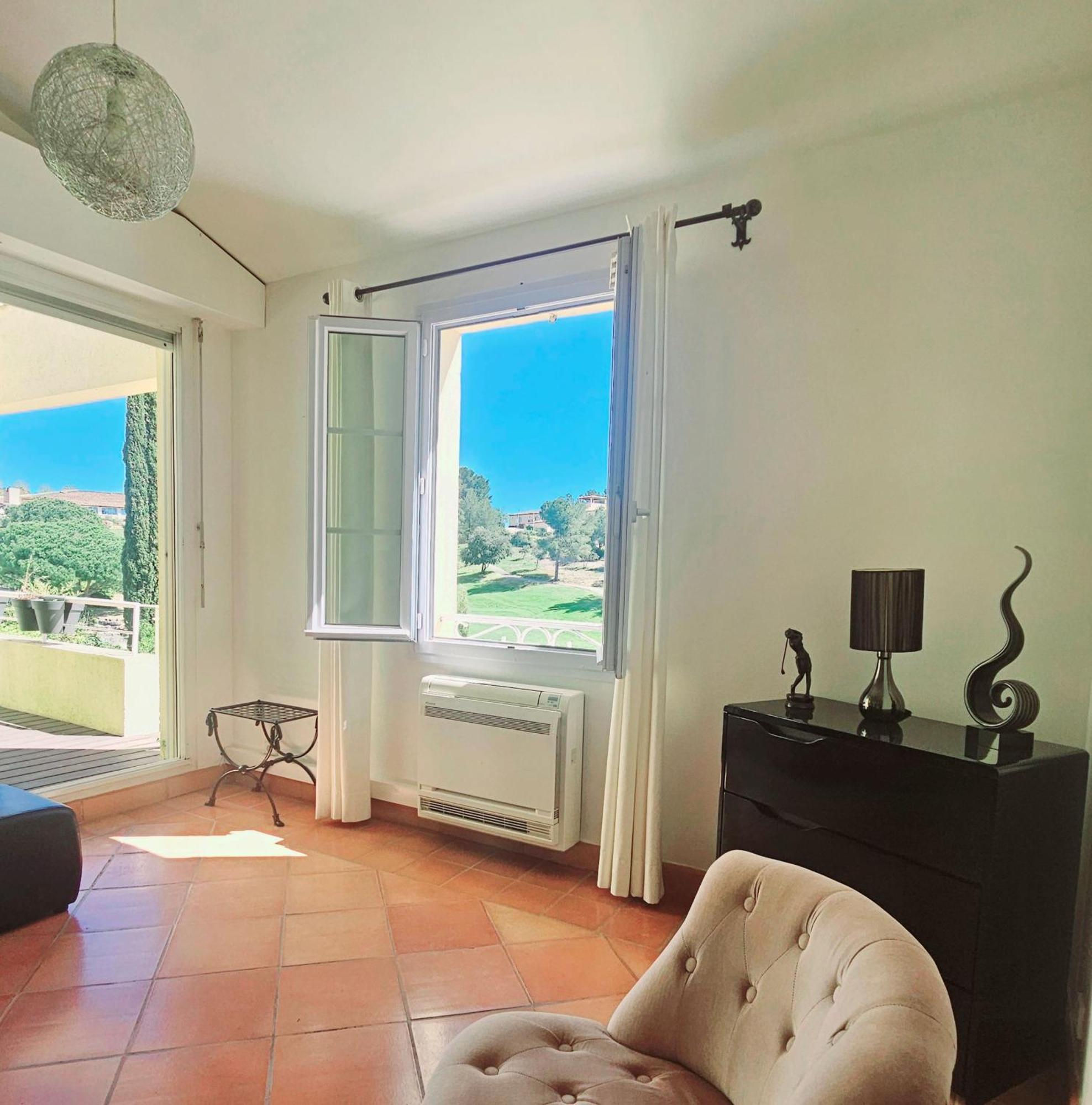 Villa Dans Cadre D'Exception - Golf, Piscine Et Tennis Prive Saint-Cyr-sur-Mer Extérieur photo
